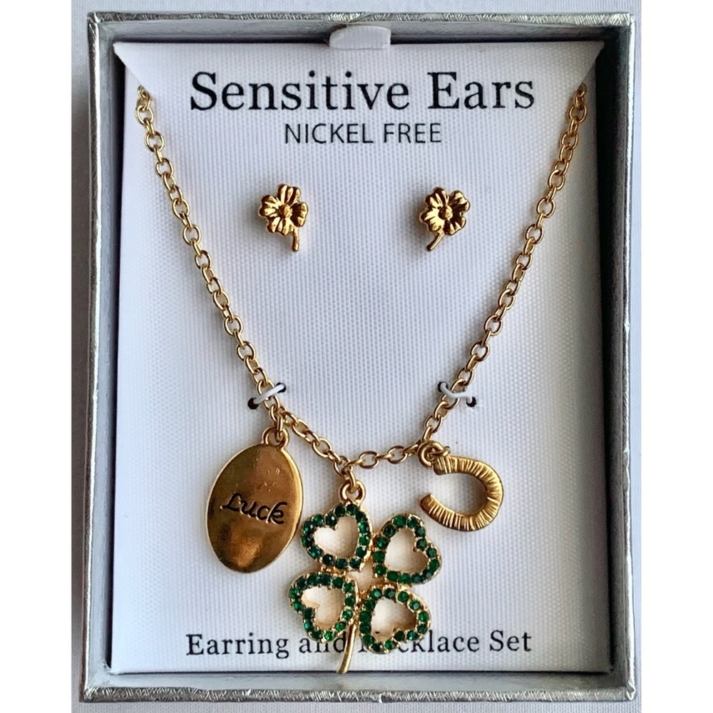 RARE Luck & Clover Necklace & Earring Set